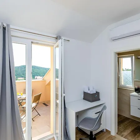 Rubea Villa